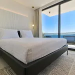 Luxury Aurora With Pool & Large Patio