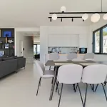 Luxury Aurora With Pool & Large Patio * Trogir