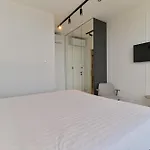 Villa Luxury Aurora With Pool & Large Patio