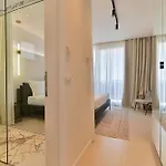 Luxury Aurora With Pool & Large Patio Villa *