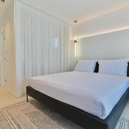 Luxury Aurora With Pool & Large Patio Villa *