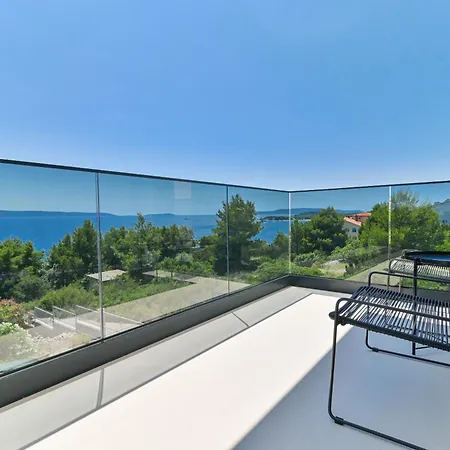 Luxury Aurora With Pool & Large Patio