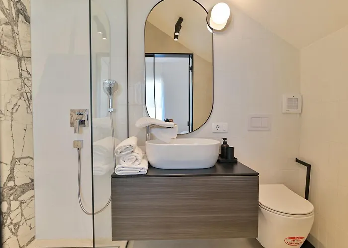 Luxury Aurora With Pool & Large Patio Βίλα Τρογκίρ